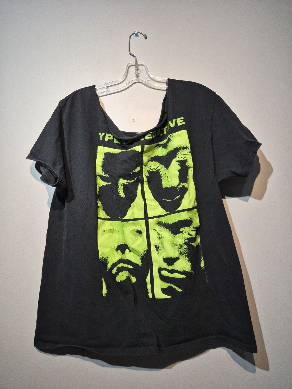 Type O Negative Wide Collar Black Graphic T-Shirt | Size XL